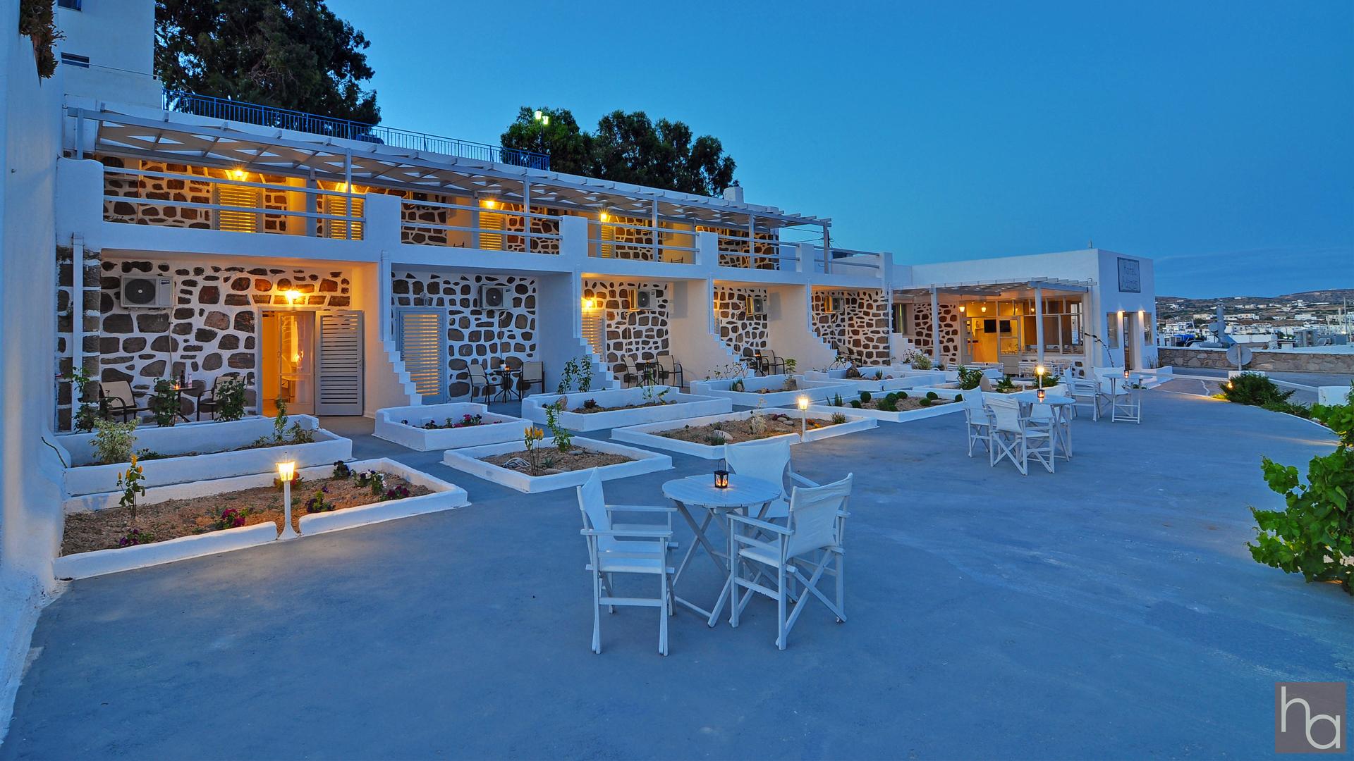 Hotel Adamas Exterior foto